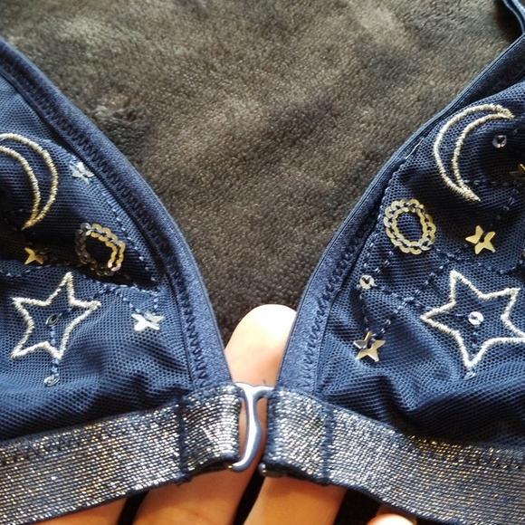 Victoria's Secret moon and stars bralette - Picture 3 of 6